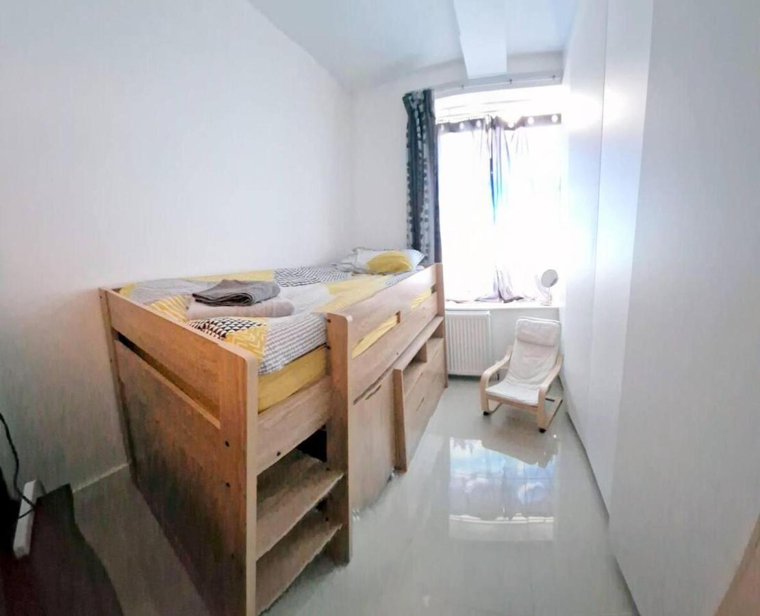 Modern 3-Bed House In Surrey Quays Villa London Eksteriør billede